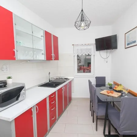 Apartment Dusica Apartments Tribunj (Sibenik-Knin)